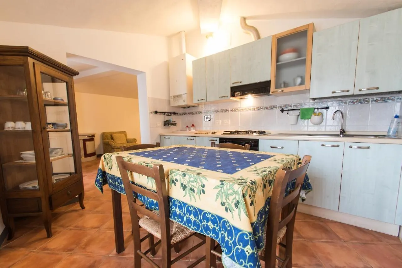 Casa Vacanze Villa Giusterna 몬테 베니치 이탈리아